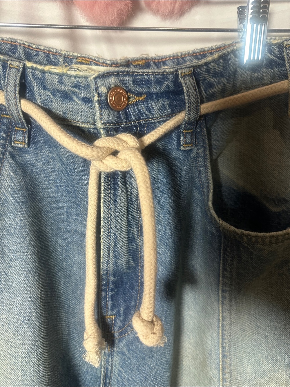 We The Free Wide-Leg Faded distressed Blue barrel Denim Jeans with Rope Belt - Picture 2 of 7